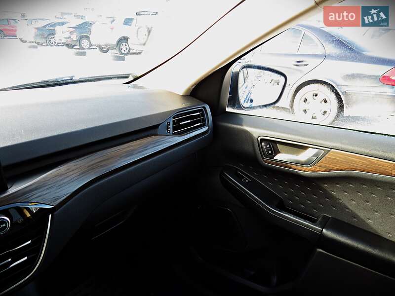 Позашляховик / Кросовер Ford Escape 2020 в Черкасах