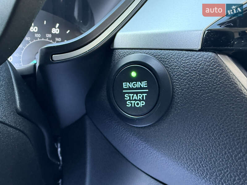 Позашляховик / Кросовер Ford Escape 2020 в Львові