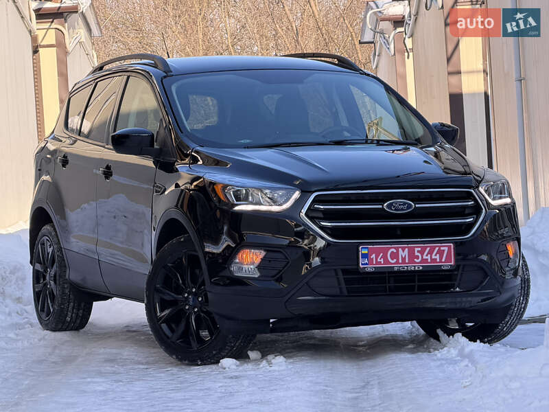 Позашляховик / Кросовер Ford Escape 2018 в Дрогобичі