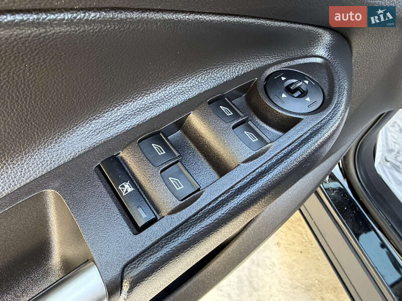 Позашляховик / Кросовер Ford Escape 2018 в Дрогобичі