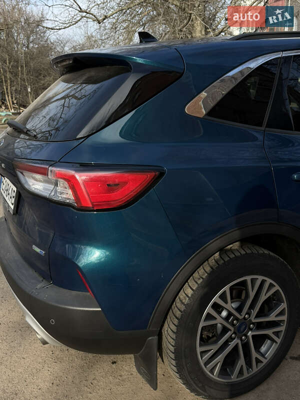 Позашляховик / Кросовер Ford Escape 2019 в Первомайську фото 8 Позашляховик / Кросовер Ford Escape 2019 в Первомайську