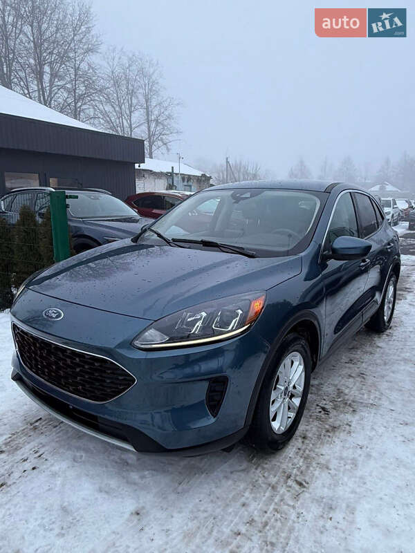 Позашляховик / Кросовер Ford Escape 2020 в Львові