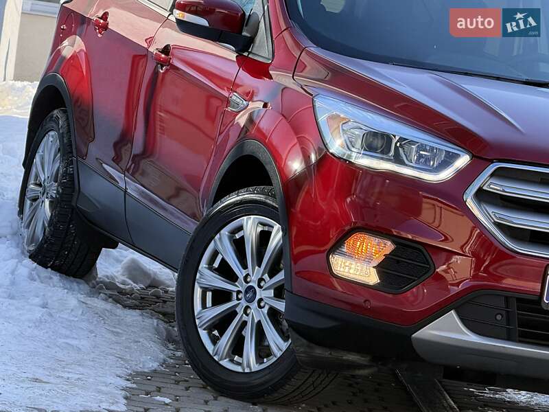 Позашляховик / Кросовер Ford Escape 2019 в Дрогобичі
