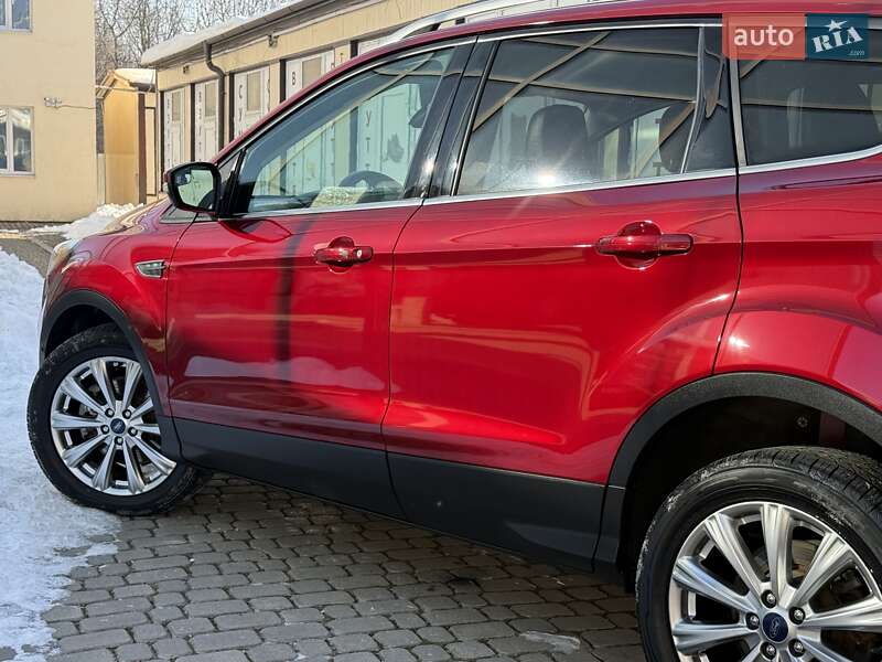 Позашляховик / Кросовер Ford Escape 2019 в Дрогобичі