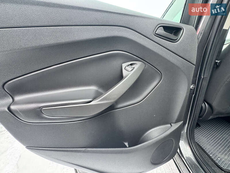 Внедорожник / Кроссовер Ford Escape 2016 в Остроге фото 29 Внедорожник / Кроссовер Ford Escape 2016 в Остроге