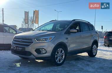 Позашляховик / Кросовер Ford Escape 2017 в Львові