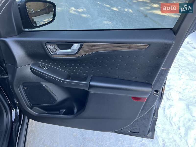 Внедорожник / Кроссовер Ford Escape 2020 в Днепре фото 62 Внедорожник / Кроссовер Ford Escape 2020 в Днепре