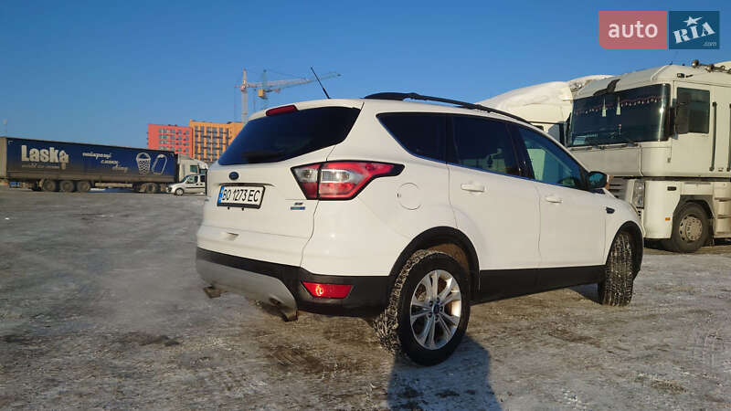 Позашляховик / Кросовер Ford Escape 2017 в Тернополі фото 4 Позашляховик / Кросовер Ford Escape 2017 в Тернополі