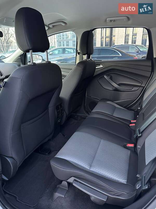 Внедорожник / Кроссовер Ford Escape 2019 в Киеве фото 16 Внедорожник / Кроссовер Ford Escape 2019 в Киеве