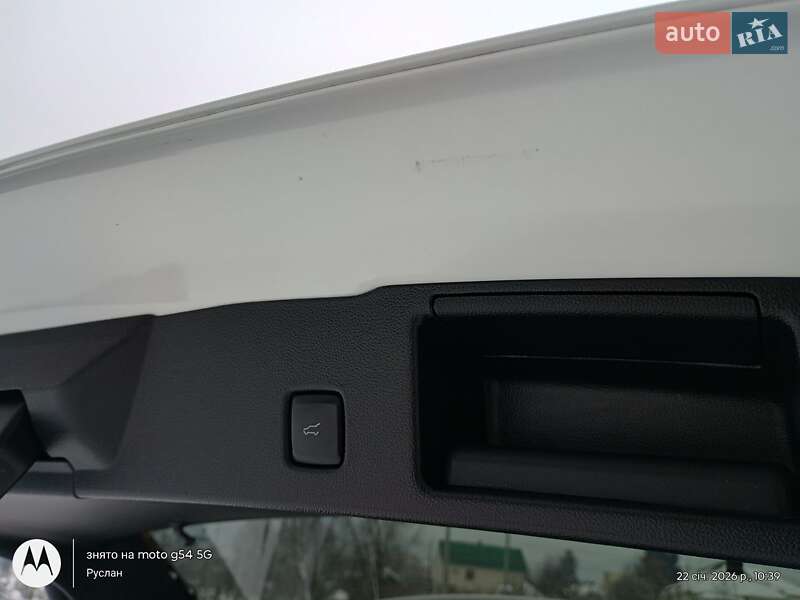 Внедорожник / Кроссовер Ford Escape 2023 в Хусте