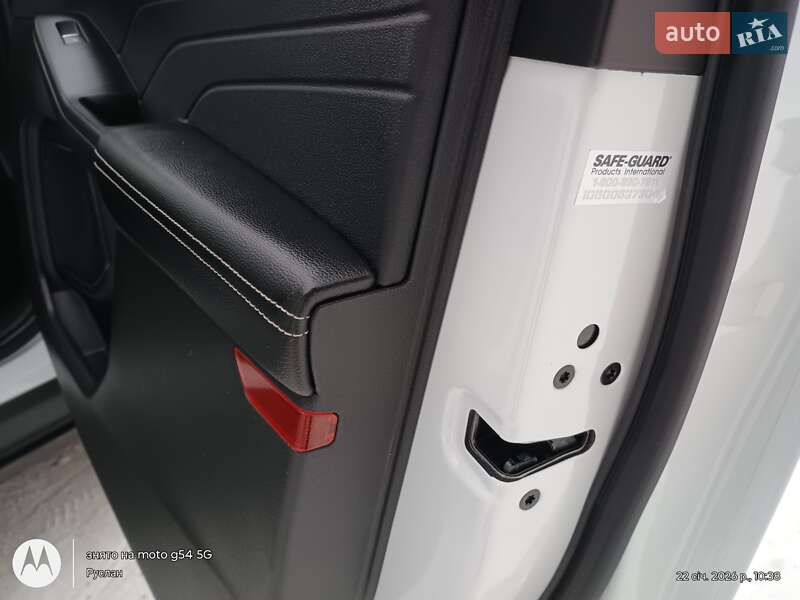 Внедорожник / Кроссовер Ford Escape 2023 в Хусте