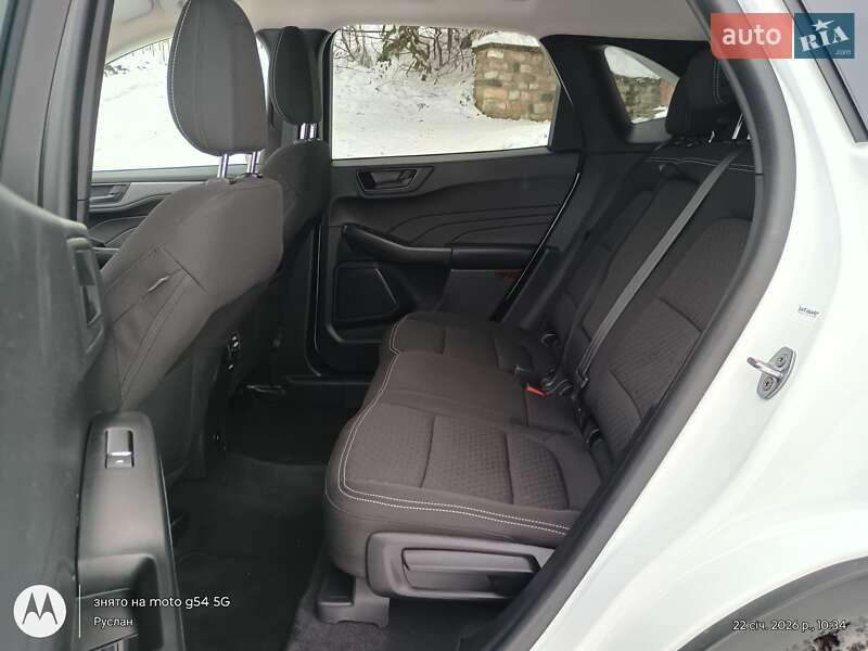 Внедорожник / Кроссовер Ford Escape 2023 в Хусте