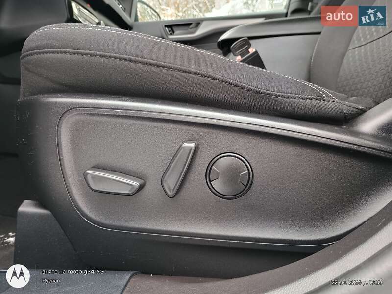 Внедорожник / Кроссовер Ford Escape 2023 в Хусте