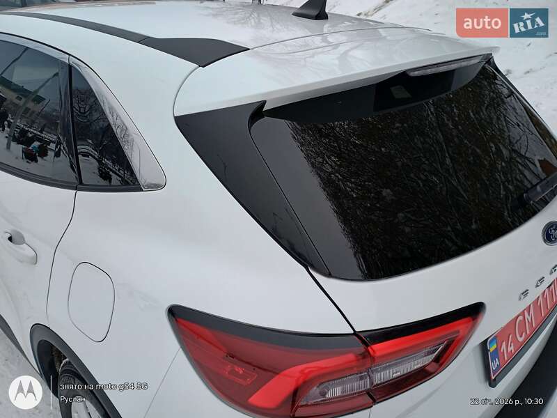 Внедорожник / Кроссовер Ford Escape 2023 в Хусте