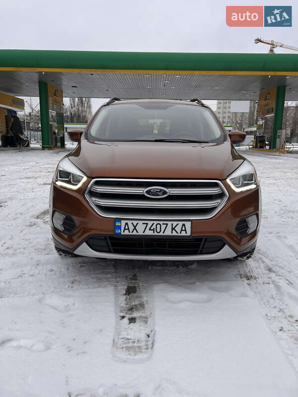 Внедорожник / Кроссовер Ford Escape 2016 в Киеве