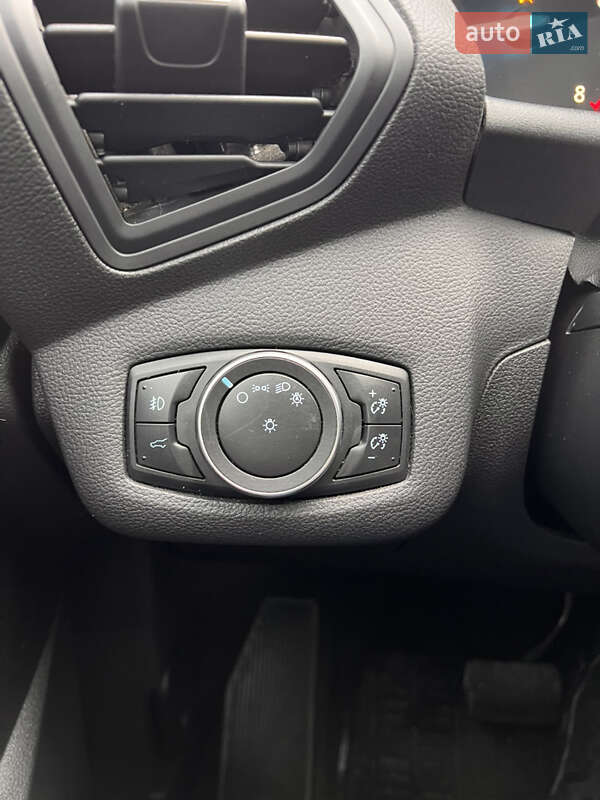 Внедорожник / Кроссовер Ford Escape 2016 в Киеве