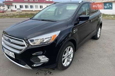 Внедорожник / Кроссовер Ford Escape 2018 в Львове