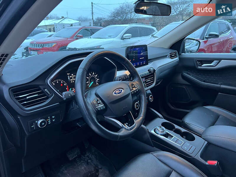 Внедорожник / Кроссовер Ford Escape 2020 в Полтаве