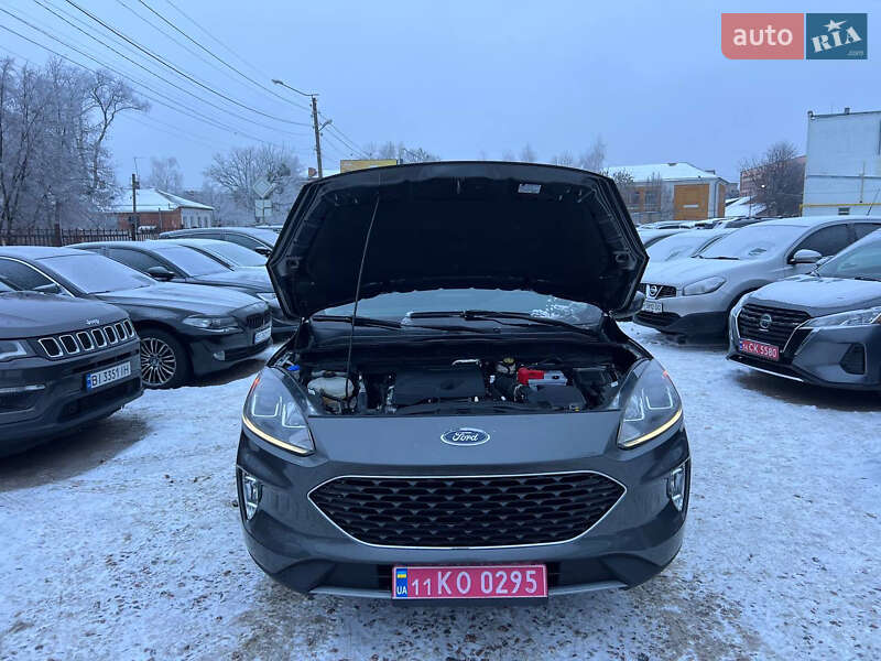 Внедорожник / Кроссовер Ford Escape 2020 в Полтаве