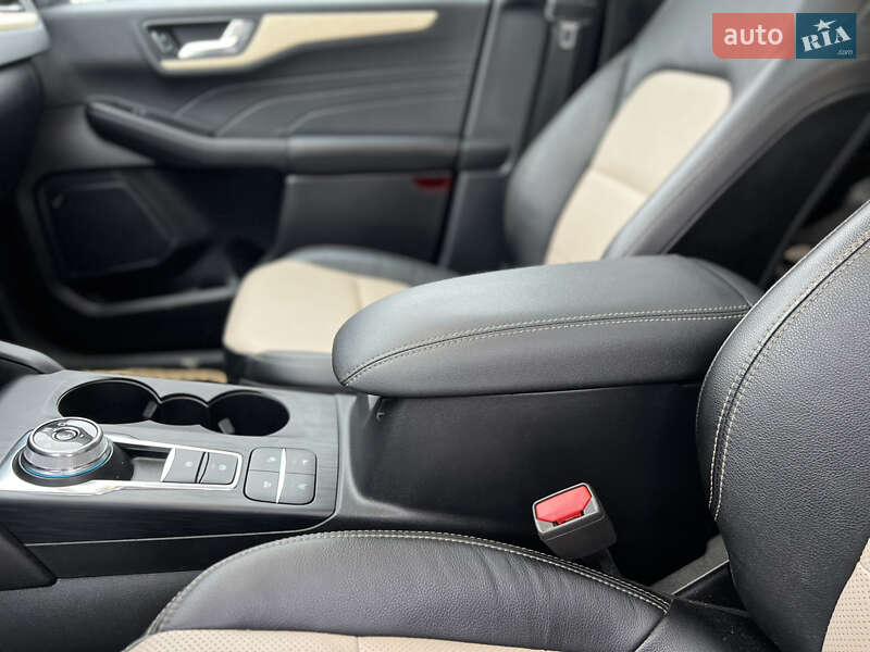 Позашляховик / Кросовер Ford Escape 2022 в Києві