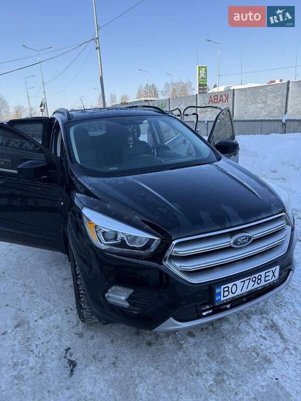 Позашляховик / Кросовер Ford Escape 2018 в Тернополі фото 2 Позашляховик / Кросовер Ford Escape 2018 в Тернополі
