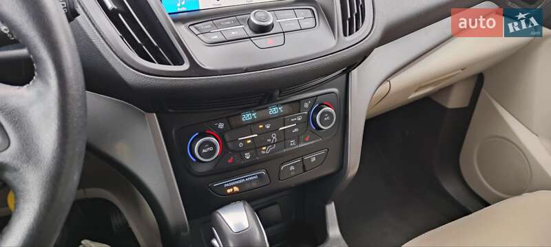 Позашляховик / Кросовер Ford Escape 2018 в Дубні фото 48 Позашляховик / Кросовер Ford Escape 2018 в Дубні