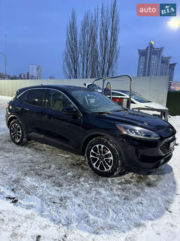 Внедорожник / Кроссовер Ford Escape 2020 в Киеве фото 4 Внедорожник / Кроссовер Ford Escape 2020 в Киеве