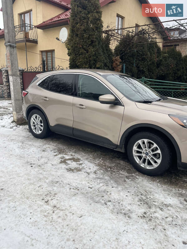 Позашляховик / Кросовер Ford Escape 2020 в Івано-Франківську фото 4 Позашляховик / Кросовер Ford Escape 2020 в Івано-Франківську
