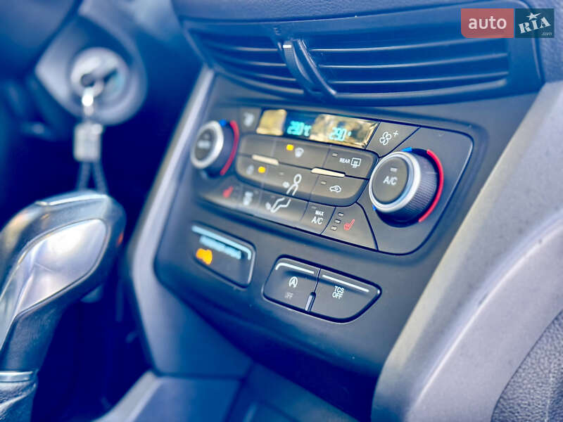 Внедорожник / Кроссовер Ford Escape 2018 в Киеве фото 37 Внедорожник / Кроссовер Ford Escape 2018 в Киеве