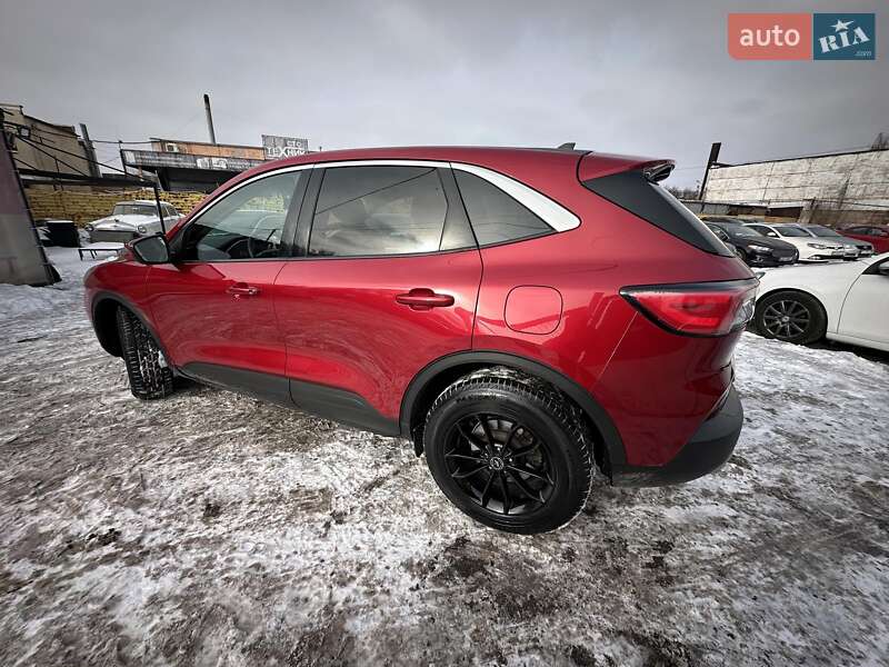Внедорожник / Кроссовер Ford Escape 2020 в Запорожье