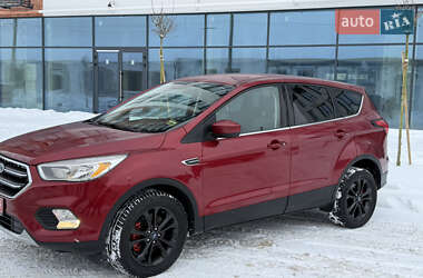 Внедорожник / Кроссовер Ford Escape 2019 в Дубно