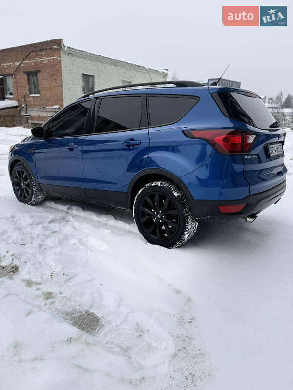 Позашляховик / Кросовер Ford Escape 2018 в Львові