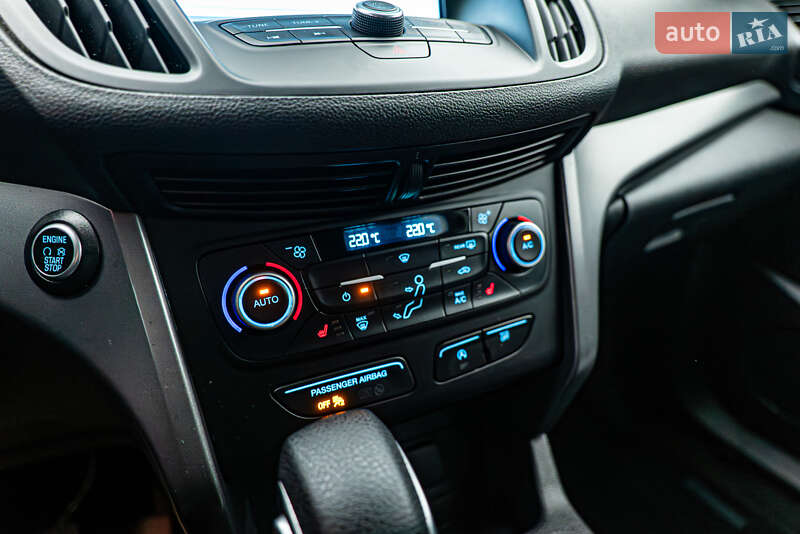 Позашляховик / Кросовер Ford Escape 2018 в Києві фото 15 Позашляховик / Кросовер Ford Escape 2018 в Києві