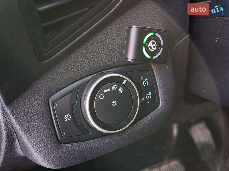 Внедорожник / Кроссовер Ford Escape 2015 в Харькове