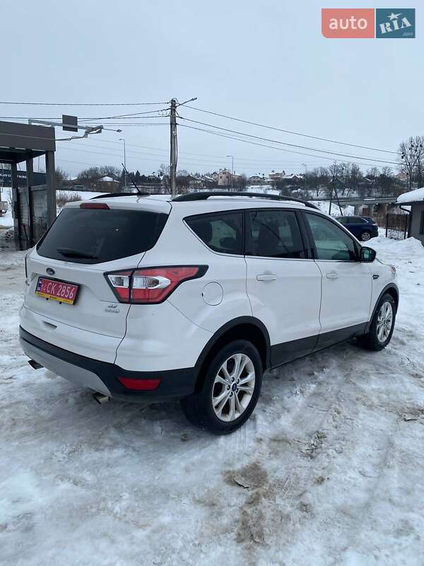 Внедорожник / Кроссовер Ford Escape 2018 в Львове
