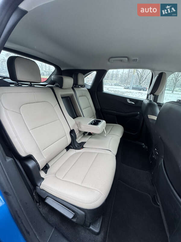 Позашляховик / Кросовер Ford Escape 2021 в Києві