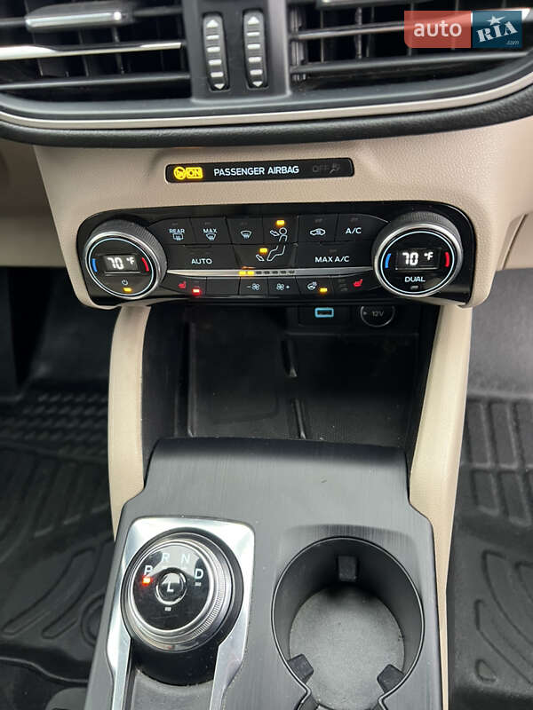 Позашляховик / Кросовер Ford Escape 2021 в Києві