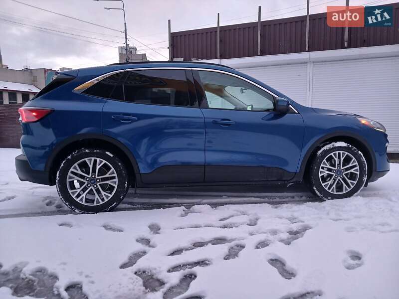 Позашляховик / Кросовер Ford Escape 2022 в Броварах
