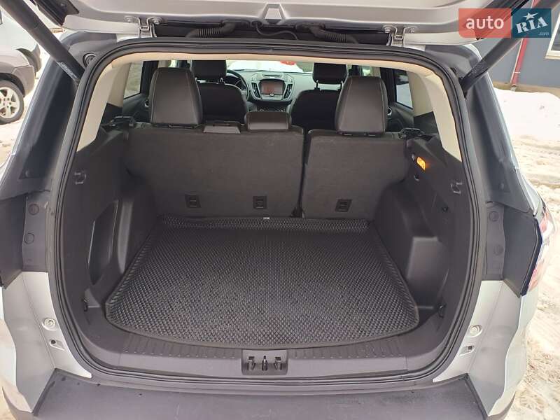 Позашляховик / Кросовер Ford Escape 2017 в Тернополі