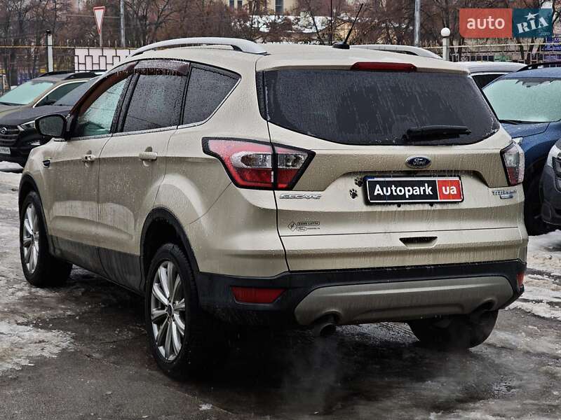 Внедорожник / Кроссовер Ford Escape 2016 в Харькове