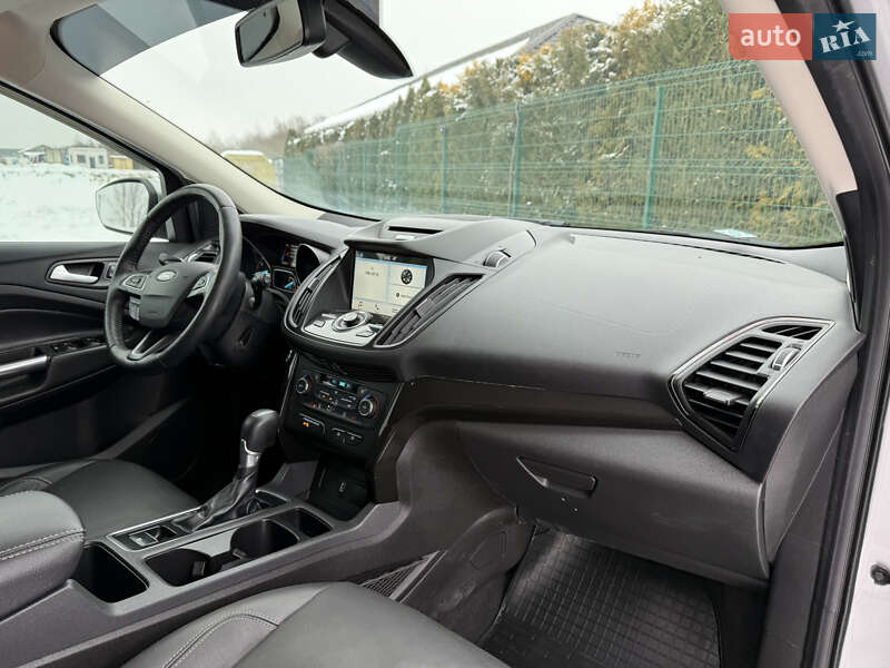 Позашляховик / Кросовер Ford Escape 2017 в Стрию фото 35 Позашляховик / Кросовер Ford Escape 2017 в Стрию