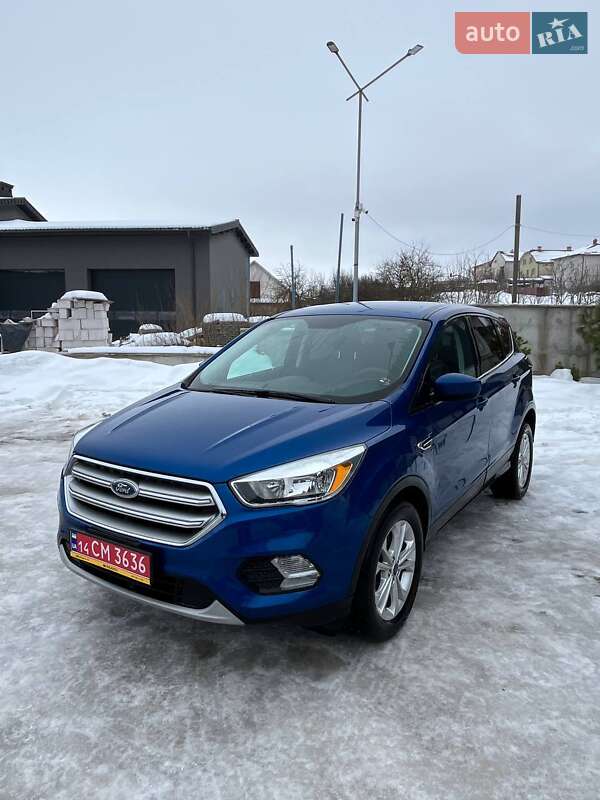 Позашляховик / Кросовер Ford Escape 2017 в Львові