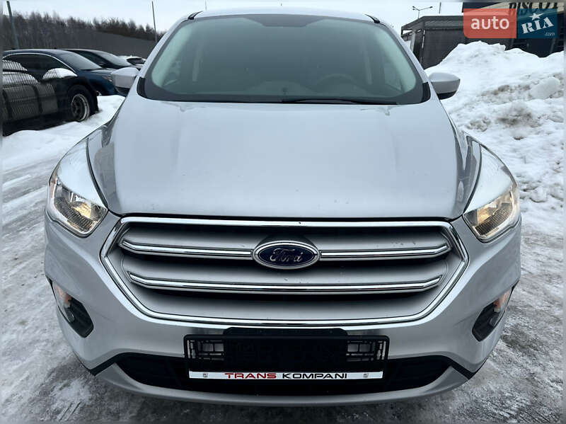 Позашляховик / Кросовер Ford Escape 2019 в Львові
