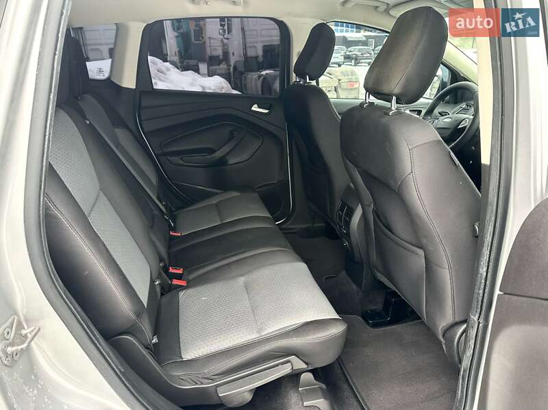 Позашляховик / Кросовер Ford Escape 2019 в Львові