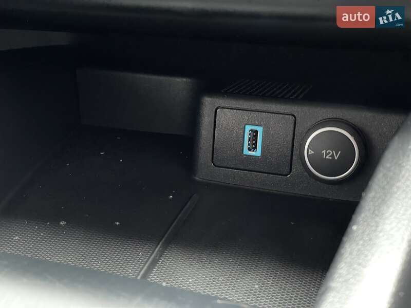 Внедорожник / Кроссовер Ford Escape 2020 в Бердичеве