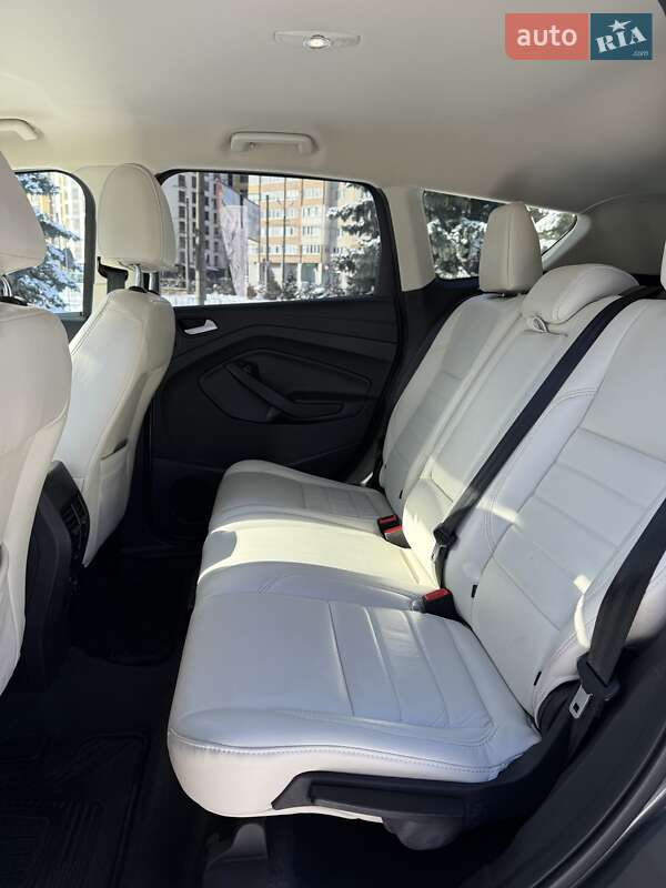 Позашляховик / Кросовер Ford Escape 2016 в Івано-Франківську