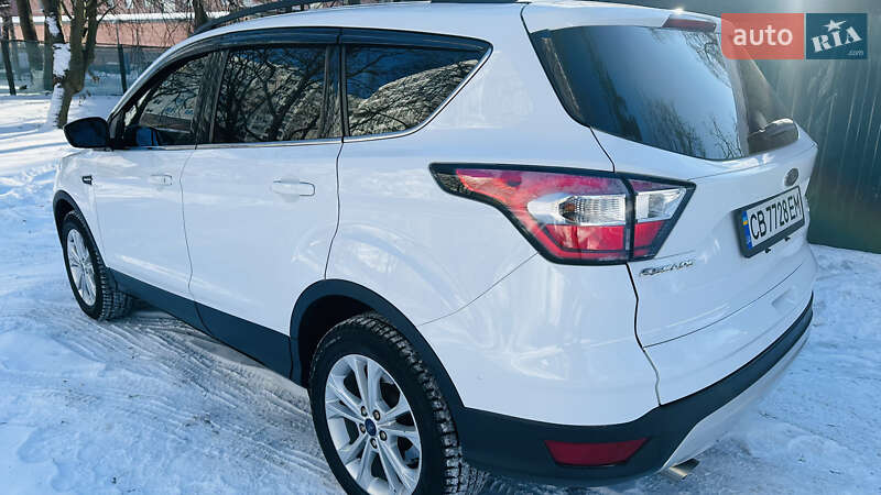Внедорожник / Кроссовер Ford Escape 2016 в Чернигове