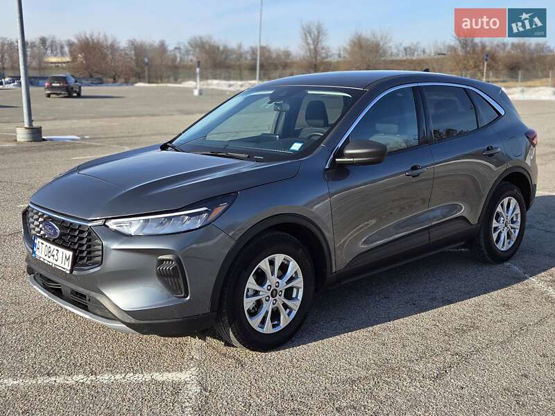 Внедорожник / Кроссовер Ford Escape 2023 в Днепре