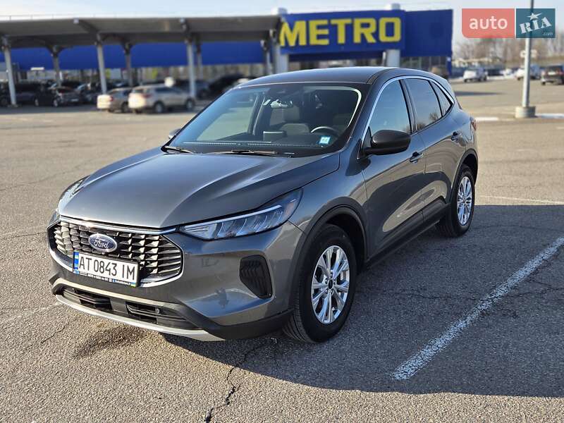 Внедорожник / Кроссовер Ford Escape 2023 в Днепре
