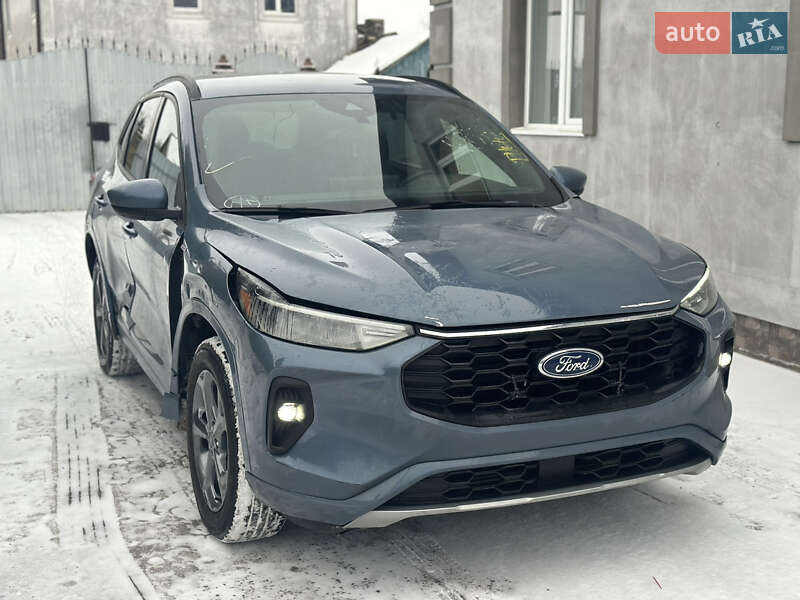 Позашляховик / Кросовер Ford Escape 2024 в Рівному